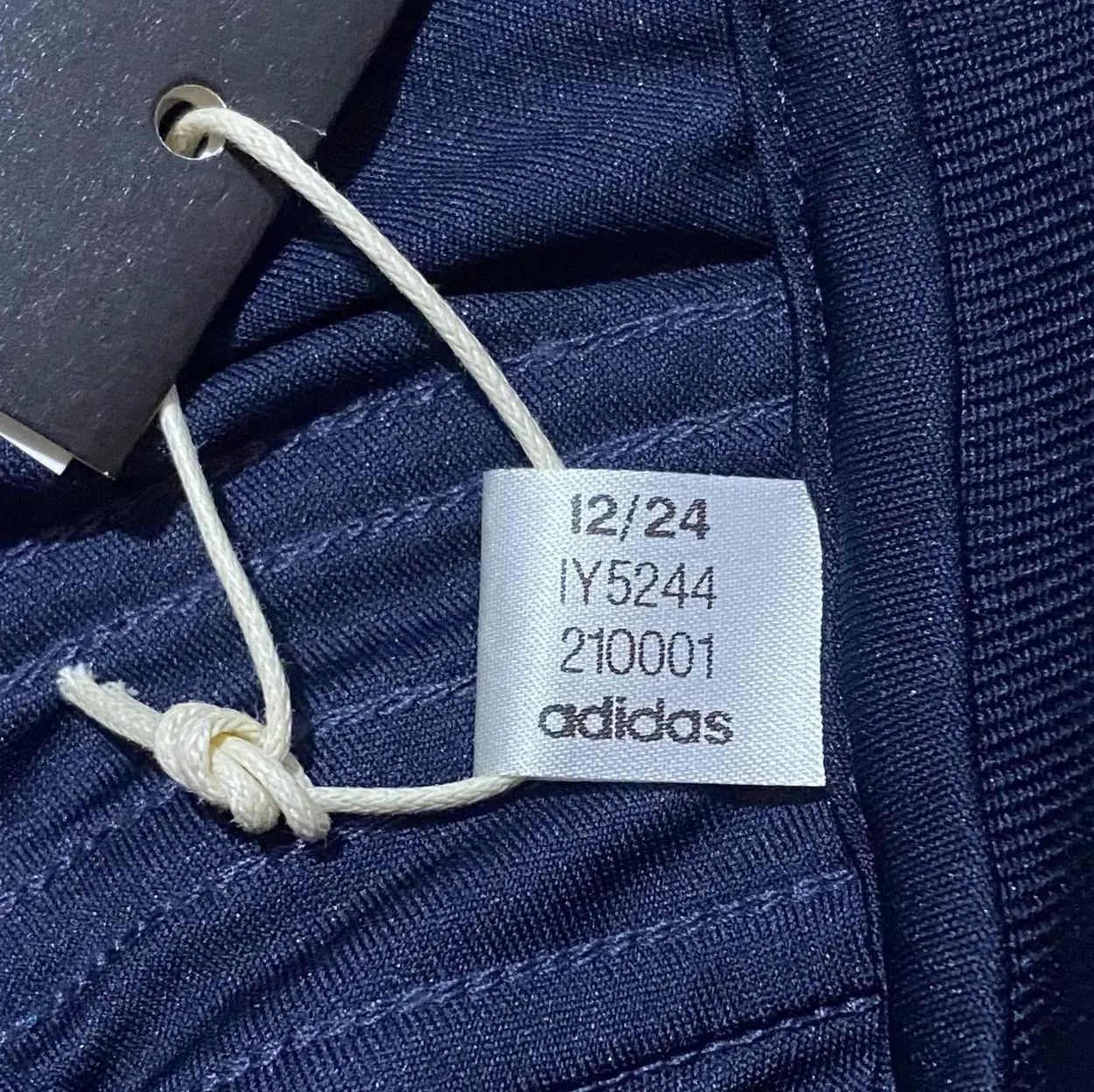 Adidas Adidas Trifoil Juventus Third 2024/2025 Kenan Yildiz #10 Size US M / EU 48-50 / 2 - 7 Thumbnail