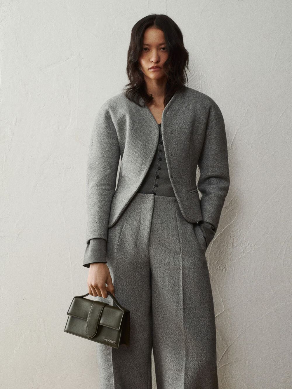 Jacquemus o1la1rc1a0925 Size: OS / Large Bambino Bag in Dark Khaki Size ONE SIZE - 6 Thumbnail