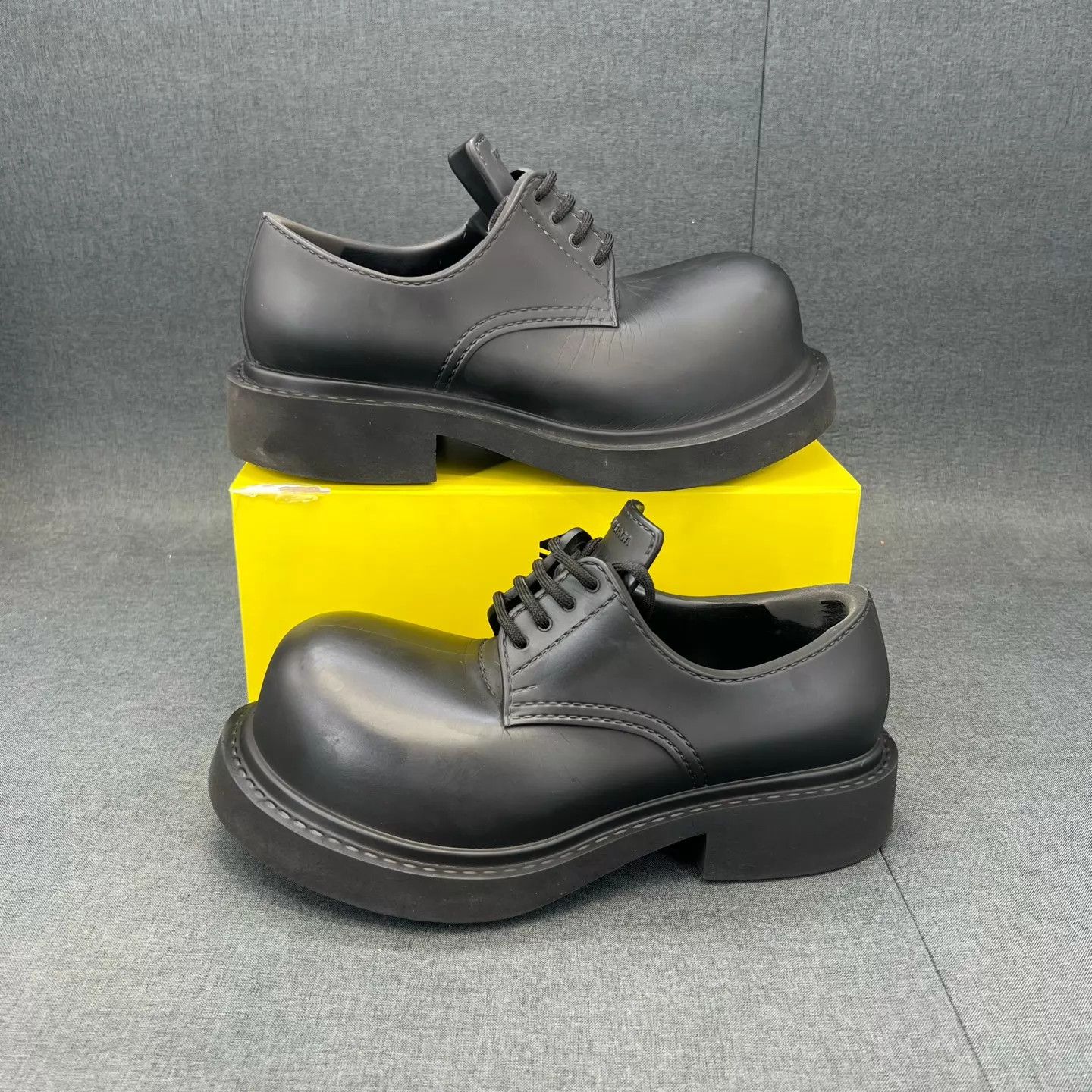 Balenciaga Balenciaga Mickey Sneaker 40 Boxed New Size US 7 / EU 40 - 2 Thumbnail