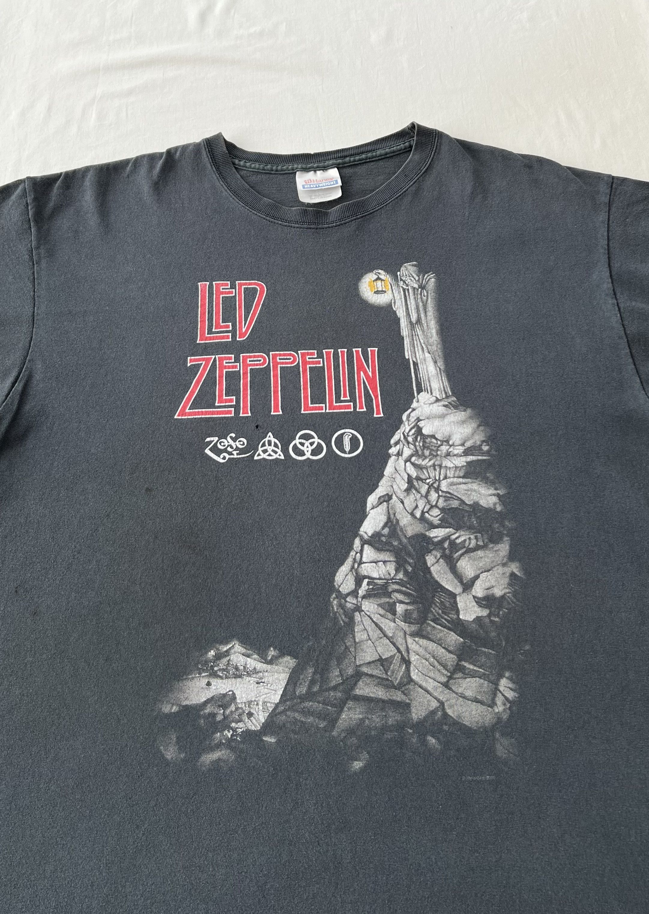 Band Tees Vintage 2004 Led Zeppelin Stairway to Heaven Black T-shirt Size US L / EU 52-54 / 3 - 3 Thumbnail
