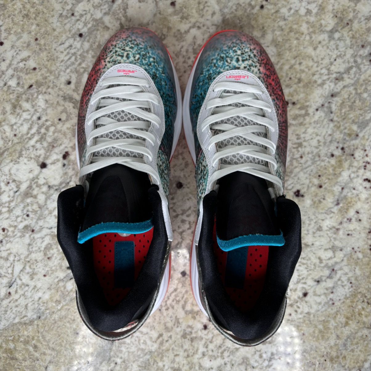Nike Size 9.5 - Nike LeBron 8 V/2 Low Miami Night Clean No Box Size US 9.5 / EU 42-43 - 11 Thumbnail