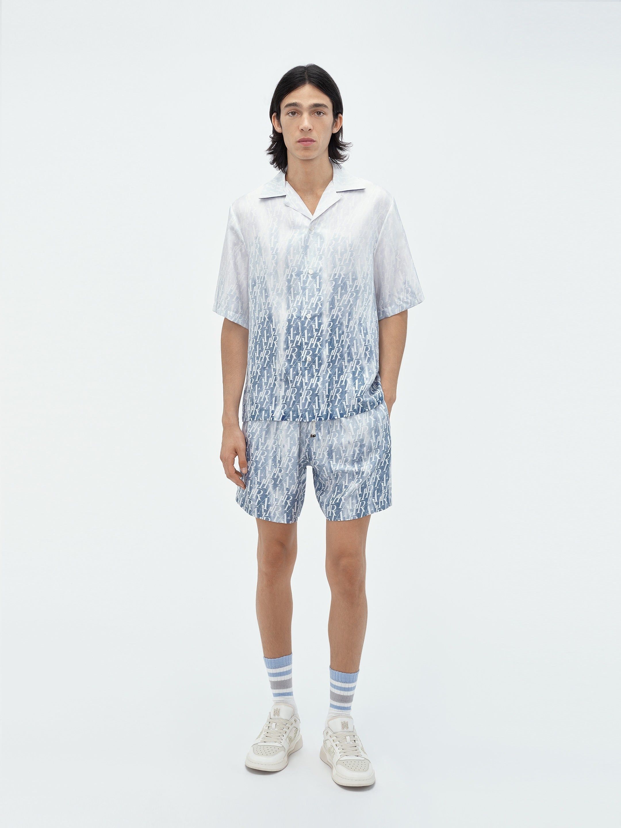 Amiri o1s1wg110425 Gradiant Repeat Short in Blue/White Size US 36 / EU 52 - 2 Thumbnail