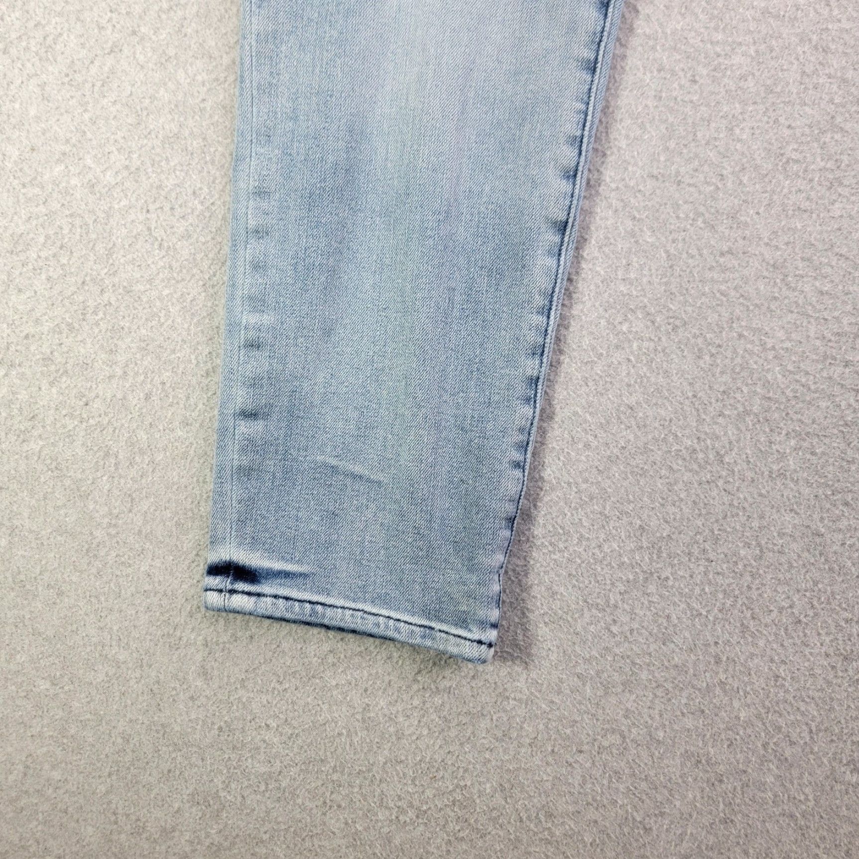 Bonobos Bonobos Slim Taper Jeans Mens 33x30 Blue Slim Tapered Light Wash Denim Shirt? Size US 33 - 4 Thumbnail