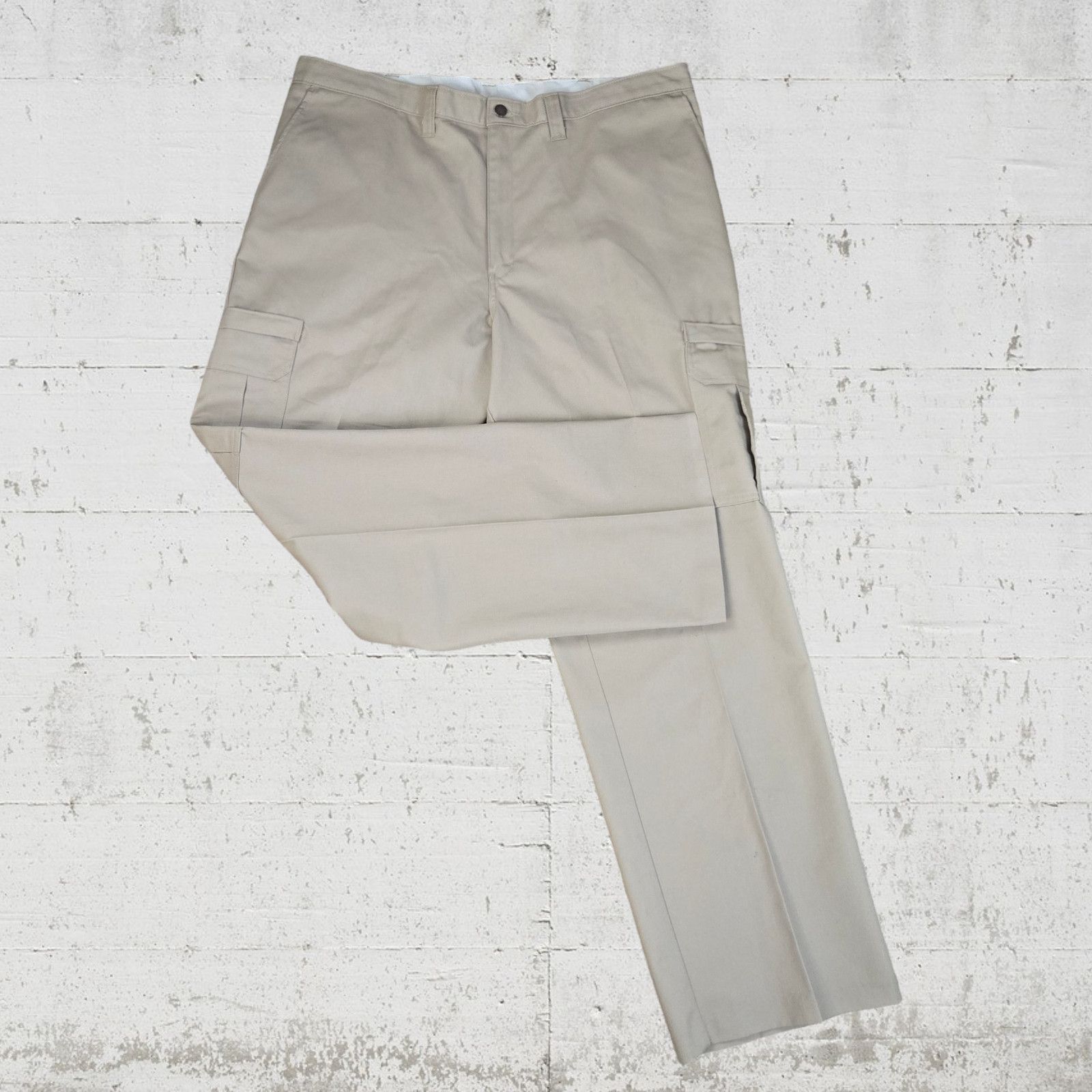Dickies Dickies Dessert Sand Cargo Relaxed Pants Size 42 x 34 Size US 42 / EU 58 - 2 Thumbnail