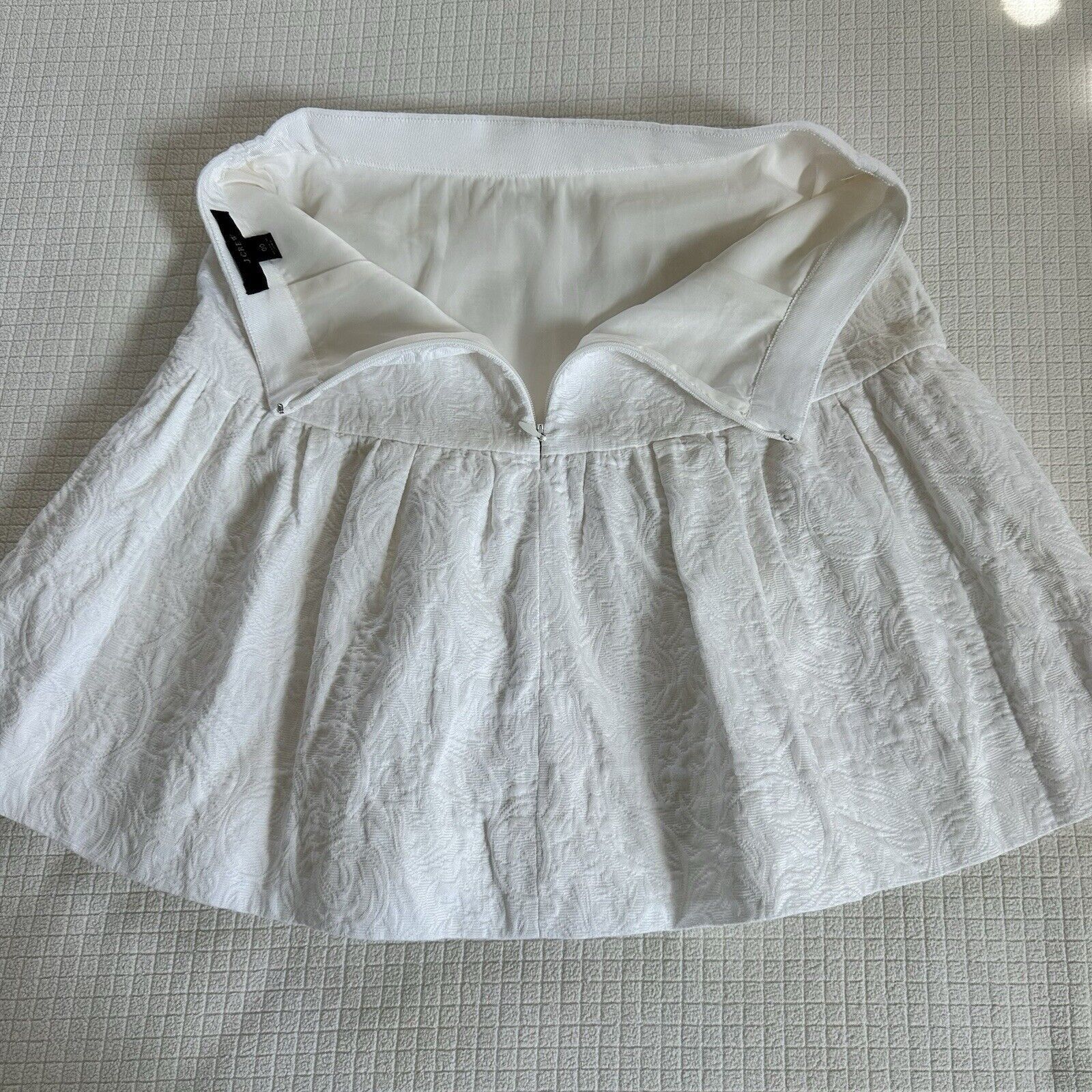 J.Crew J.Crew Cream Matelasse Drop Waist Hi Rise Mini Skirt Size 4 Size 27" / US 4 / IT 40 - 9 Thumbnail