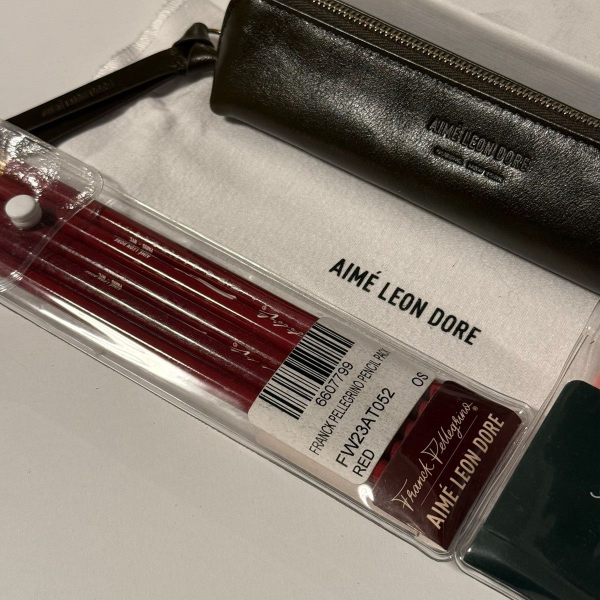 Aime Leon Dore Aime Leon Dore Leather Stationary Pouch Pencils / Eraser Size ONE SIZE - 8 Thumbnail