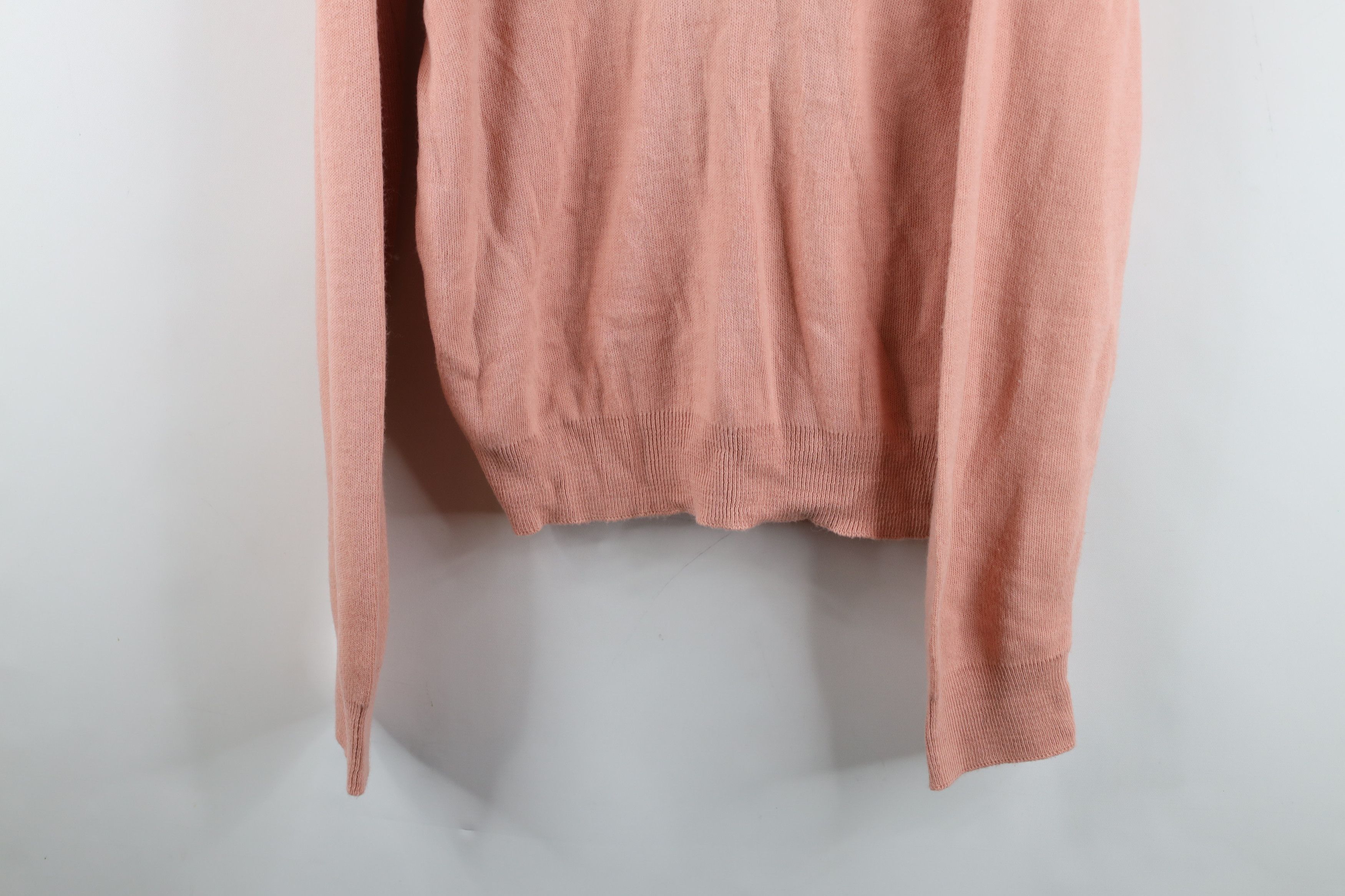 Vintage Vintage 70s Streetwear Soft Knit V-Neck Sweater Pink USA Size US L / EU 52-54 / 3 - 3 Thumbnail