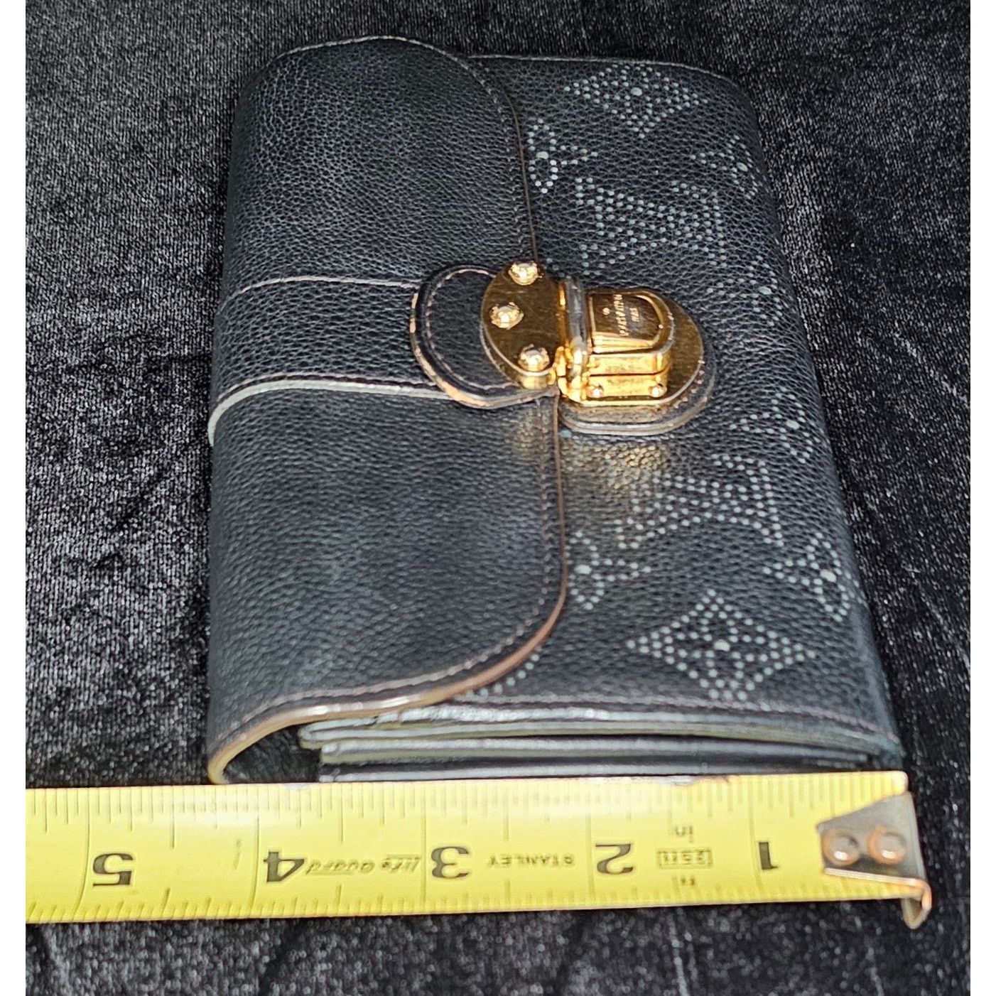 Louis Vuitton Louis Vuitton Mahina Amelia Black Gold Hardware Long Wallet Size ONE SIZE - 7 Thumbnail