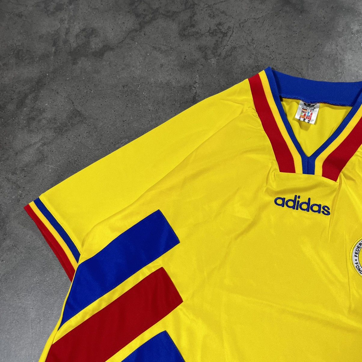 Adidas Vintage 90s Adidas Romania Retro Striped Blokecore Jersey Size US L / EU 52-54 / 3 - 3 Thumbnail