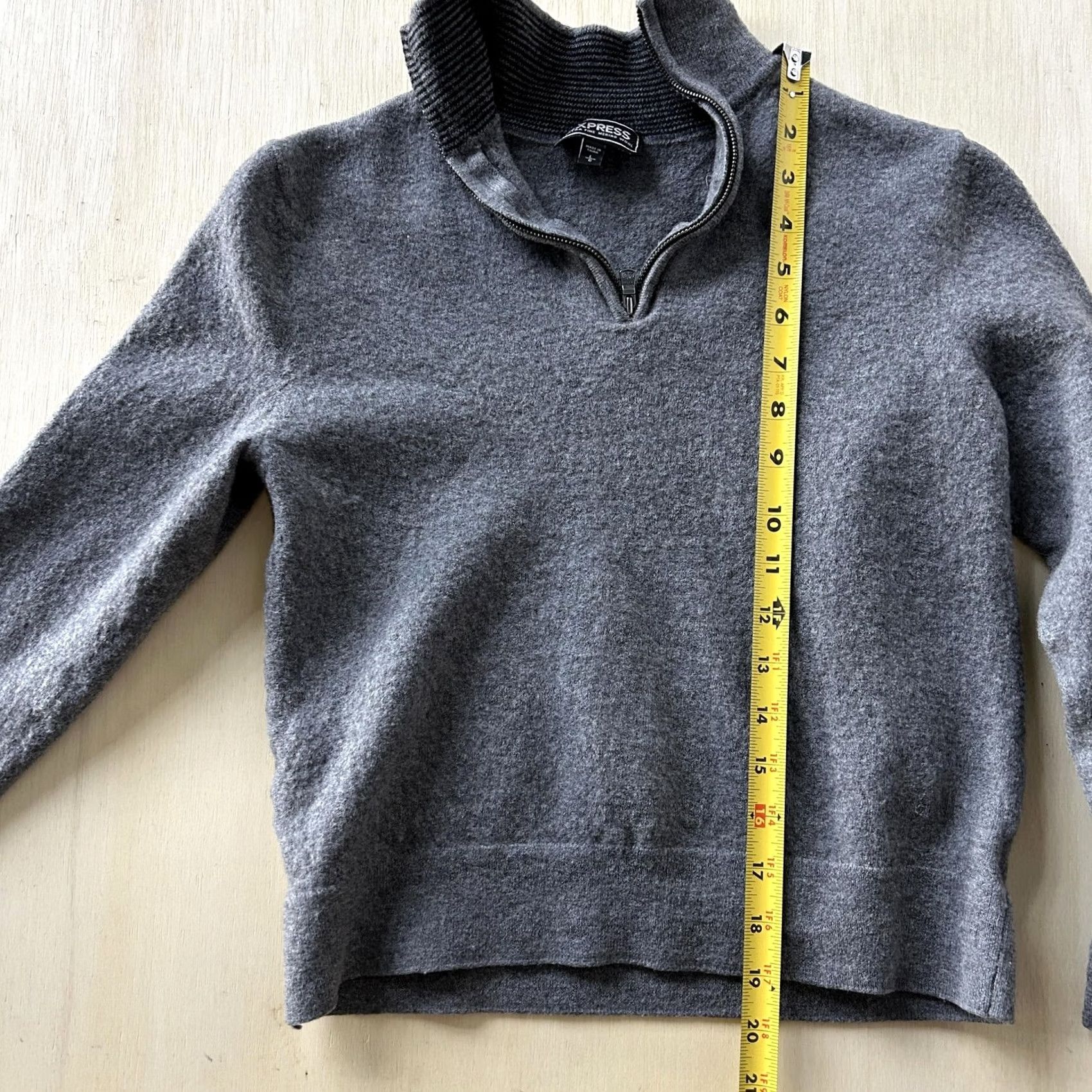 Express Express Sweater Women's Medium Gray 1/4 Zip Mock Neck Merino Wool Knit Pullover Size M / US 6-8 / IT 42-44 - 5 Thumbnail