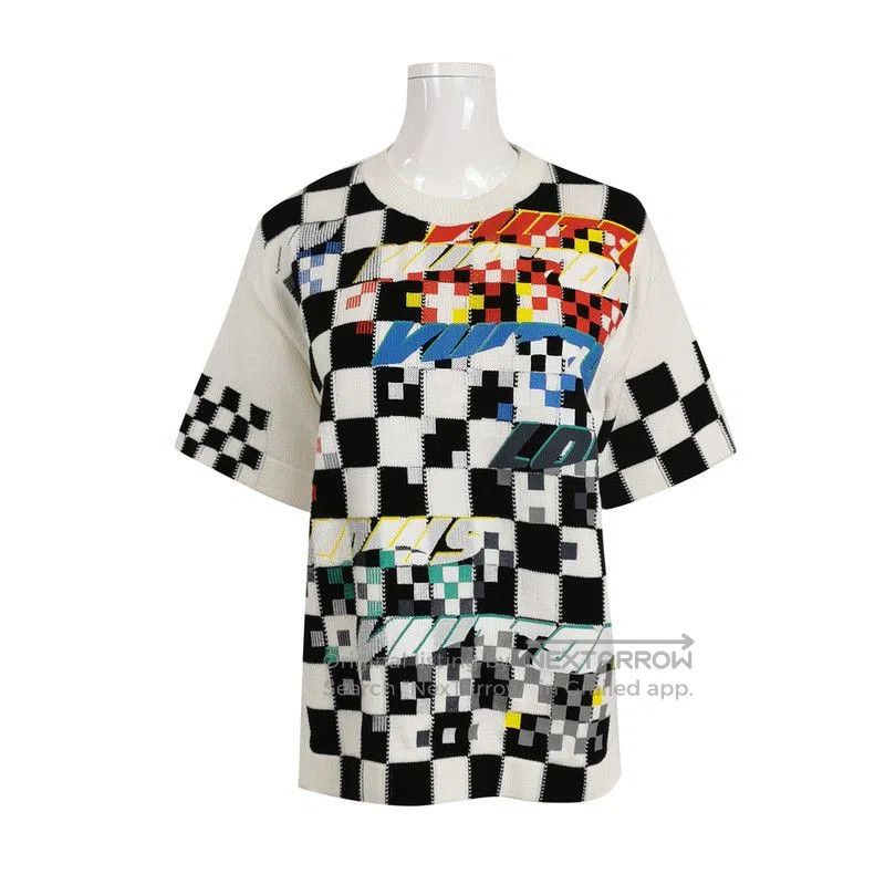 Louis Vuitton Louis Vuitton Checkered Knit Sweater in Size M. Size US M / EU 48-50 / 2 - 1 Thumbnail