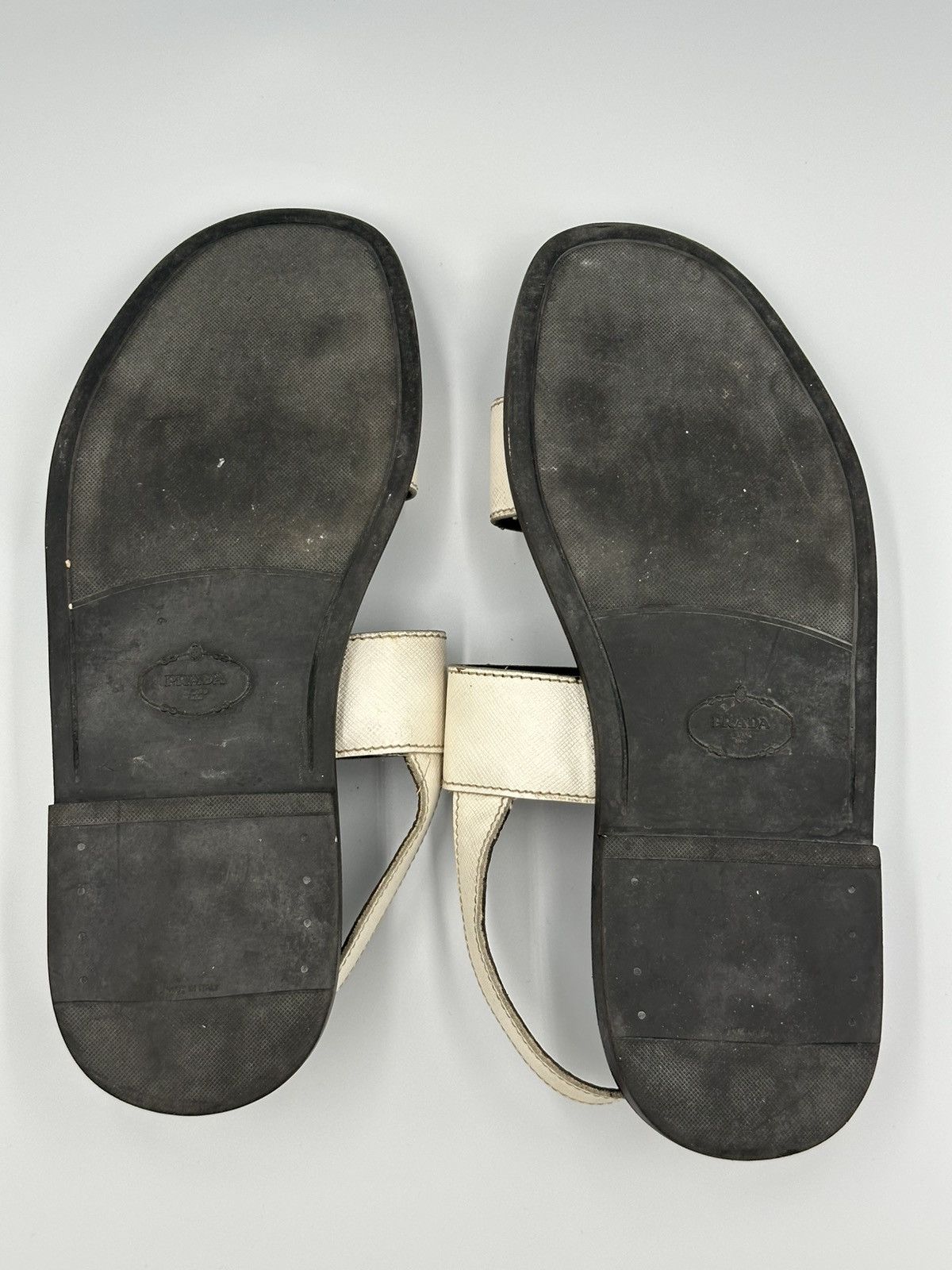 Prada Prada leather white sandals with metal logo Size US 7 / EU 40 - 11 Thumbnail