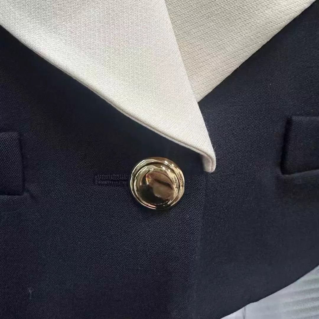 Miu Miu MIU MIU Short Single-Breasted Navy Collar Blazer Size XS / US 0-2 / IT 36-38 - 3 Thumbnail