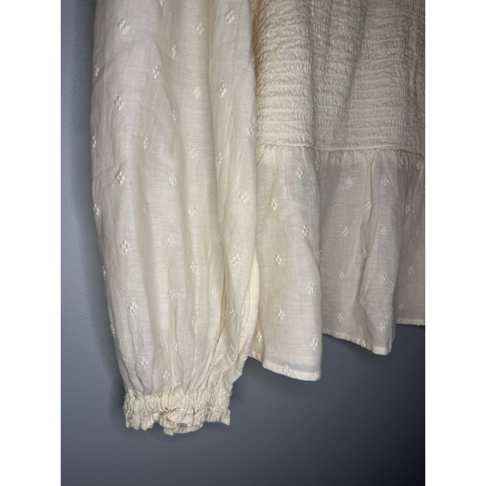 Old Navy Old Navy Long-Sleeve Smocked Peplum Blouse Cream Women's L Size L / US 10 / IT 46 - 7 Thumbnail
