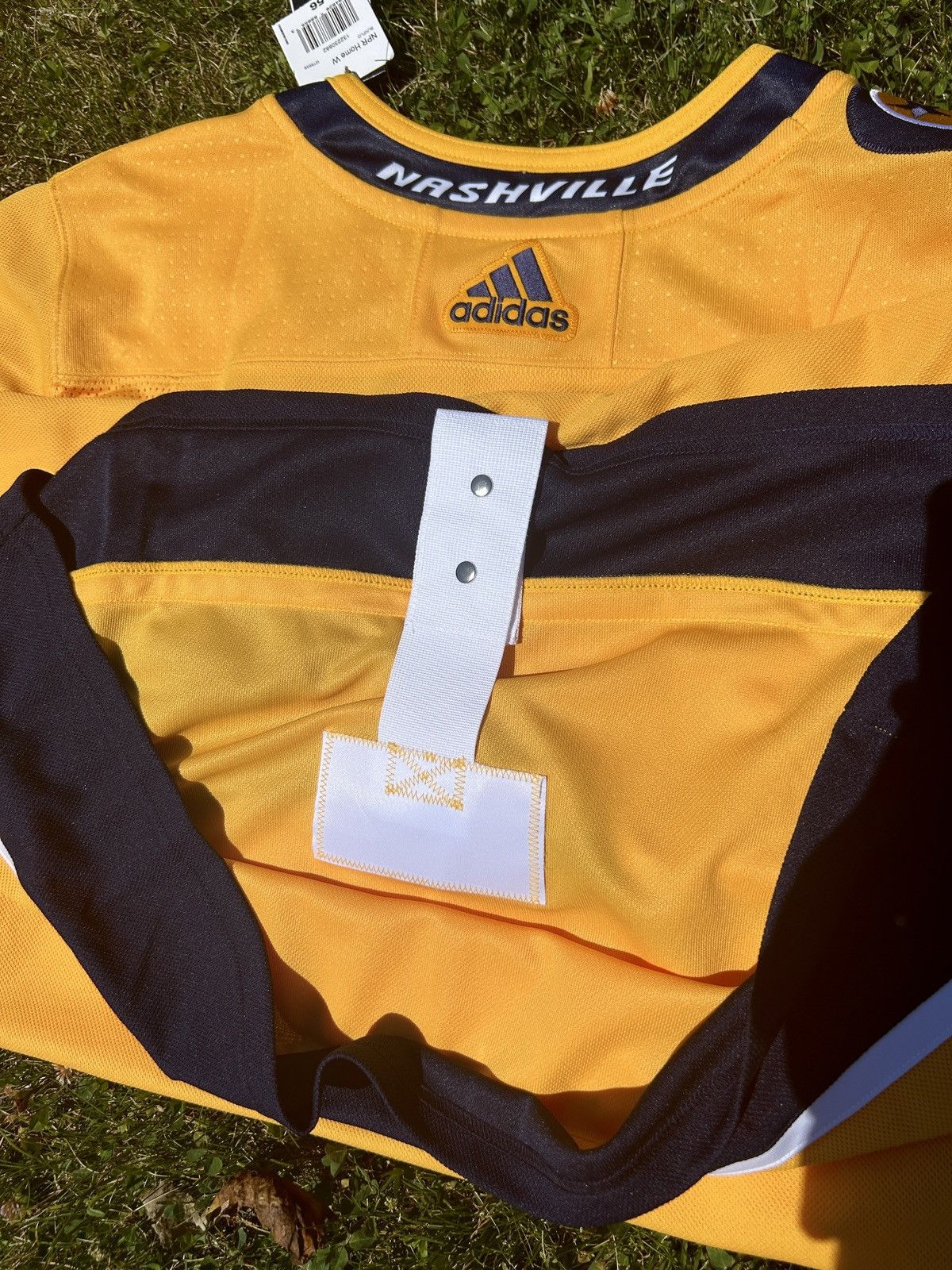 NHL Adidas Nashville Predators NHL Jersey Size US XL / EU 56 / 4 - 5 Thumbnail