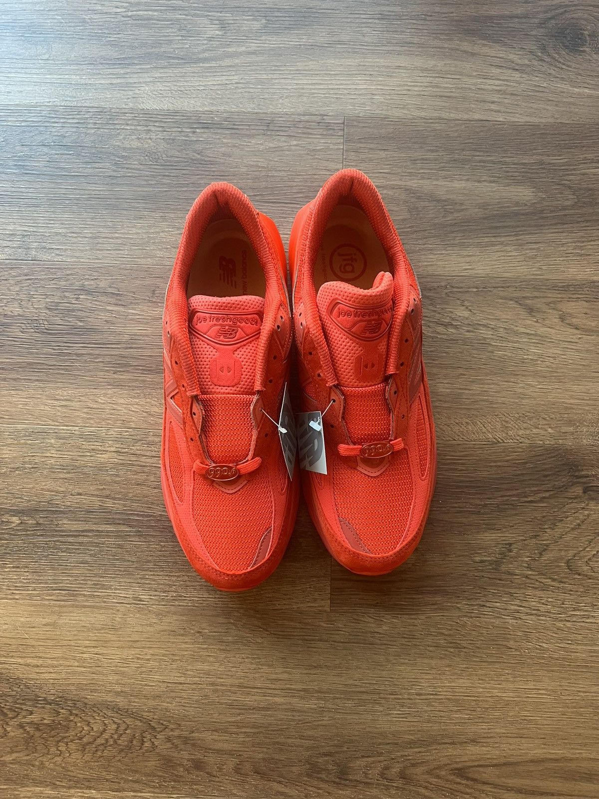 New Balance Men’s New Balance Joe FreshGoods 990v6 Sneakers in Red. Size US 10.5 / EU 43-44 - 3 Thumbnail