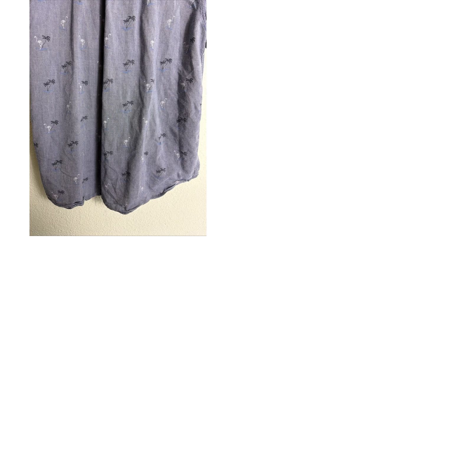 Vans VANS Palm Trees/Flamingo Chambray Button-Down Shirt Mens XL Blue Size US XL / EU 56 / 4 - 10 Thumbnail