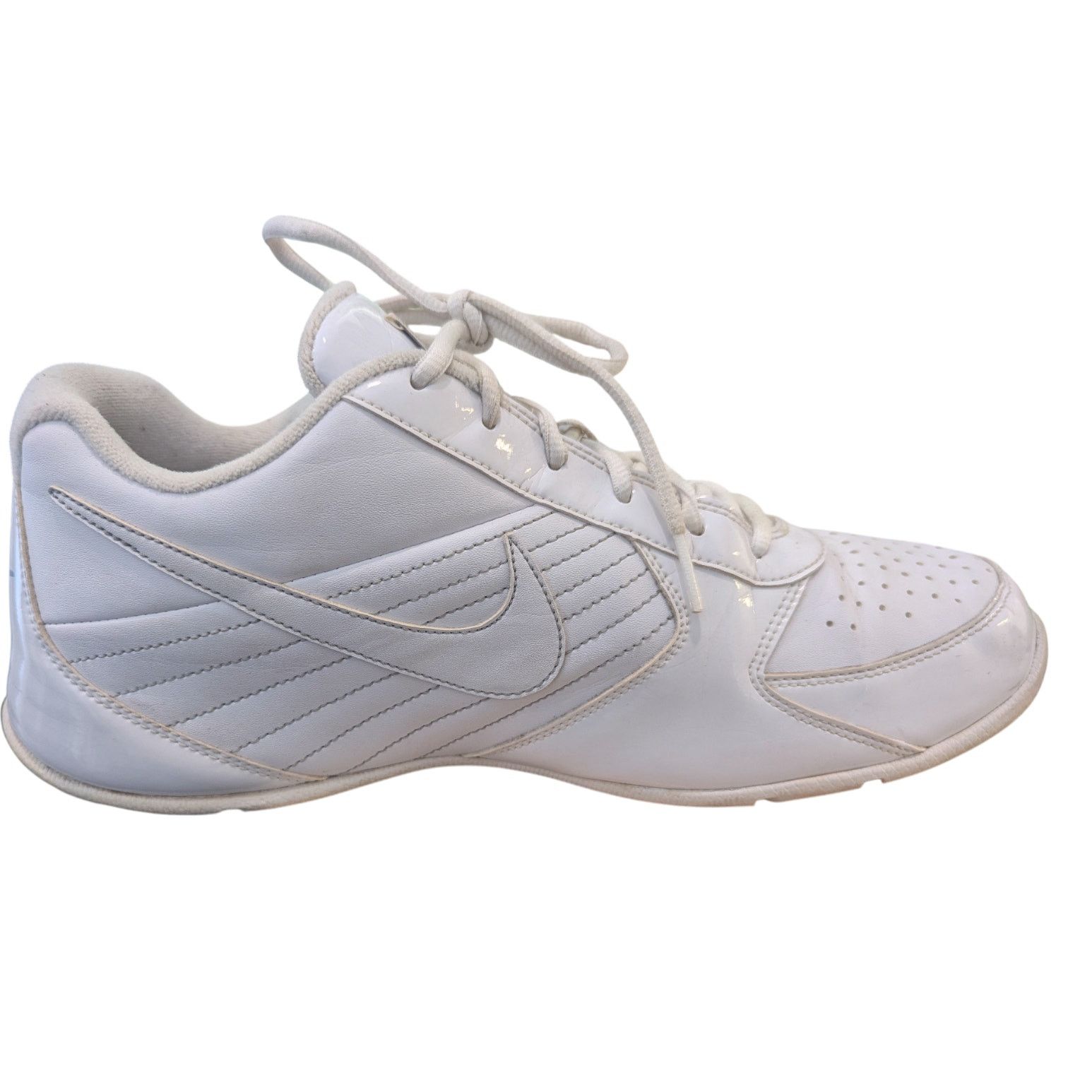 Nike Nike White Baseline Low Sneakers Size 11 Size US 11 / EU 44 - 2 Thumbnail
