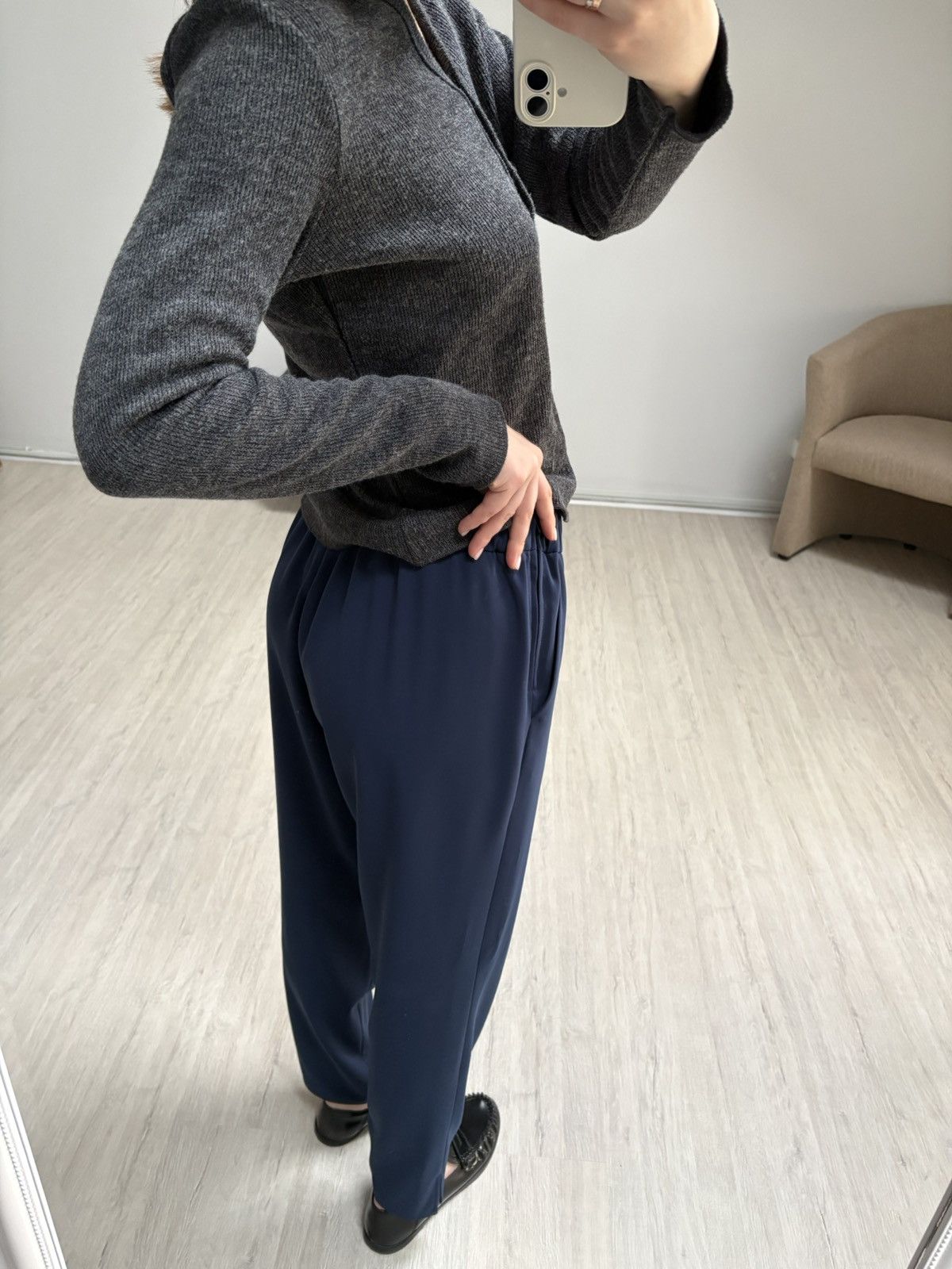 Akris Akris Punto Navy Blue Elastic Waist Tapered Pants Size US 12 Size 34" / US 12 / IT 48 - 12 Thumbnail
