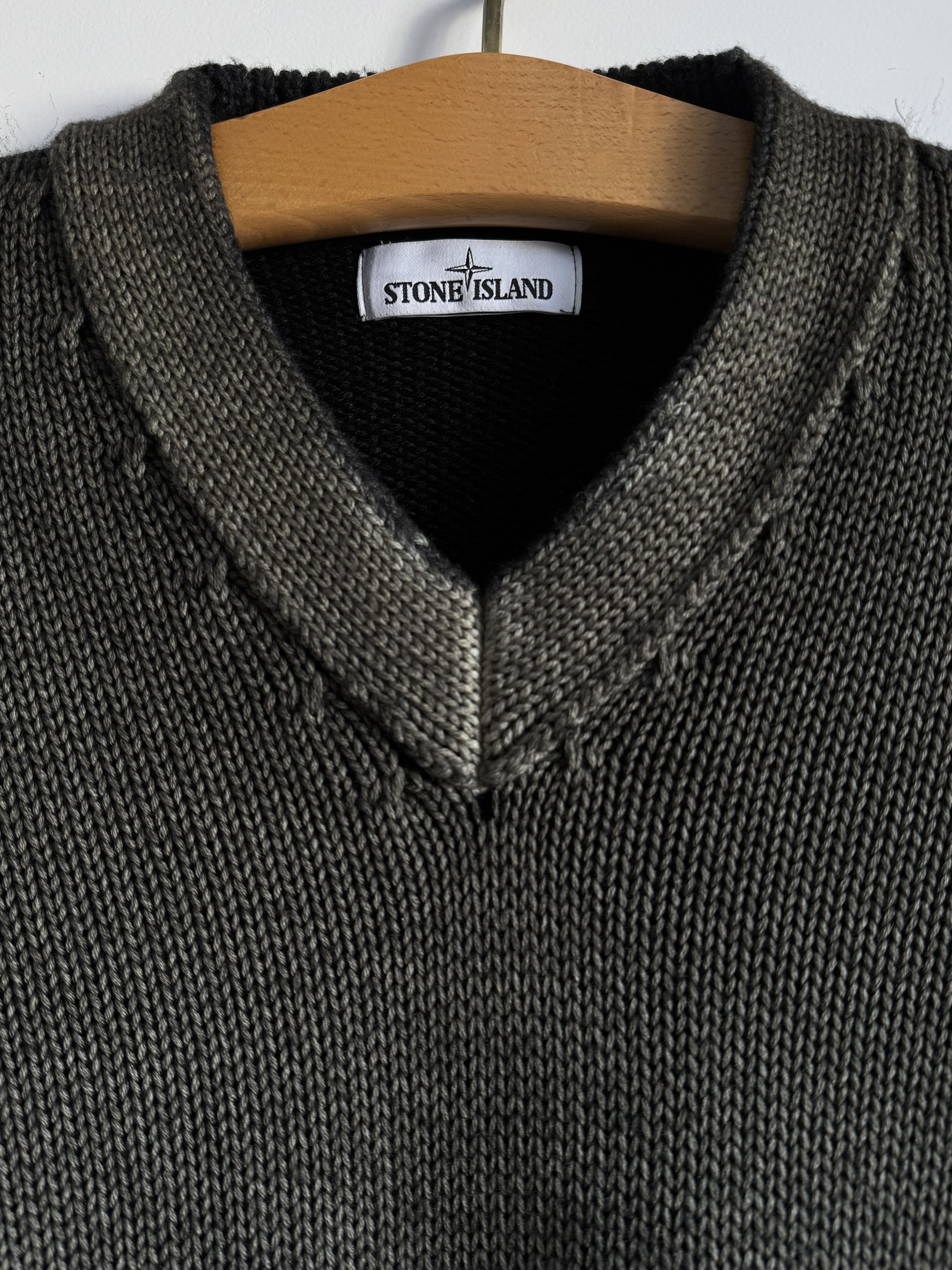 Stone Island Stone Island V-neck sweater in wool Size US L / EU 52-54 / 3 - 3 Thumbnail