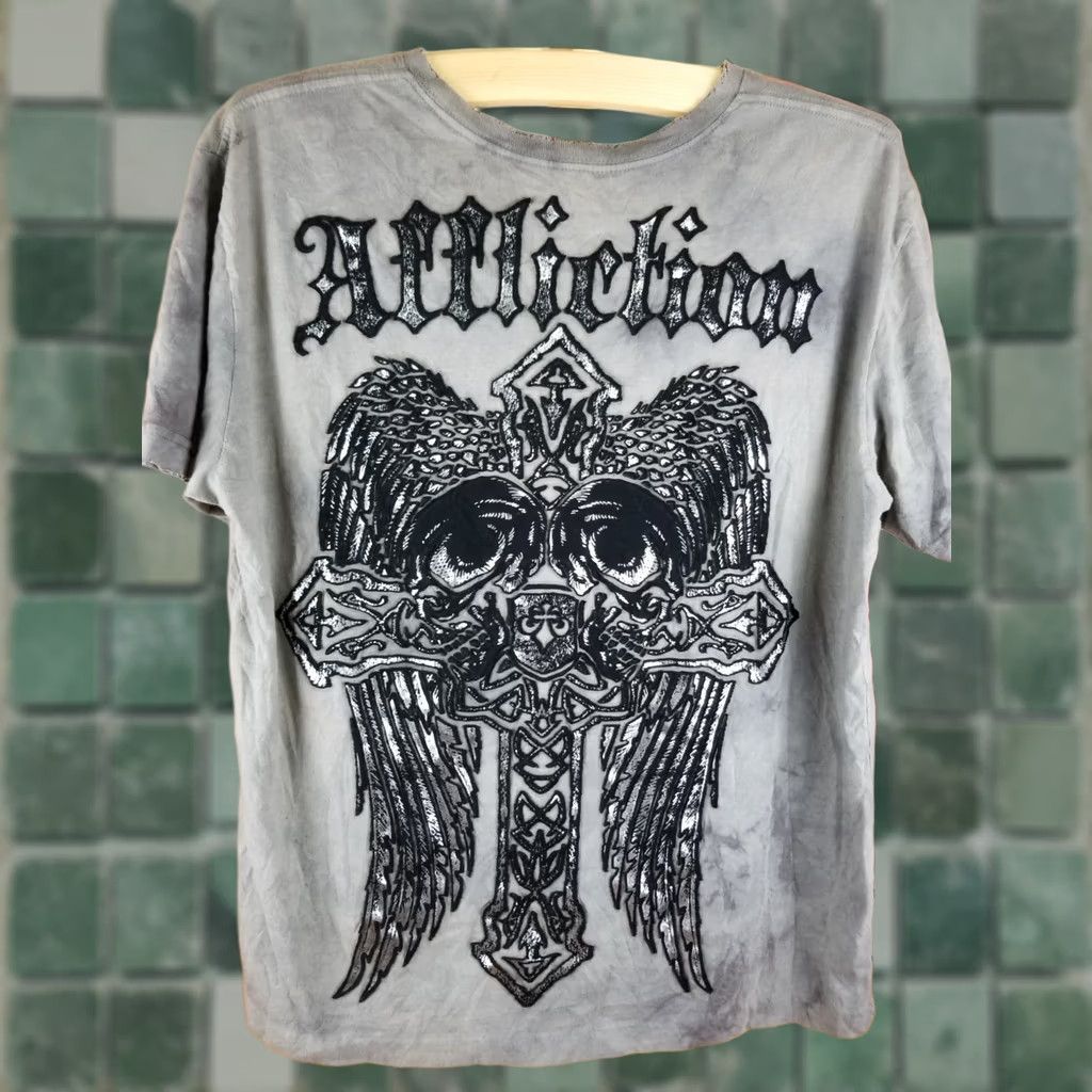 Affliction VINTAGE AFFLICTION T-SHIRT LARGE GRAY CROSS WINGS GRUNGE GOTH Y2K MEN Size US L / EU 52-54 / 3 - 1 Thumbnail