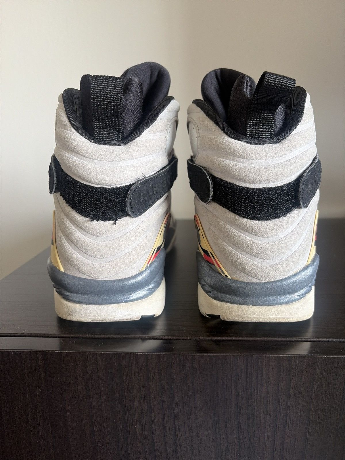 Jordan Brand Jordan 8 Retro 'Bugs Bunny' (2003) - 11.5 (worn twice) Size US 11.5 / EU 44-45 - 4 Thumbnail