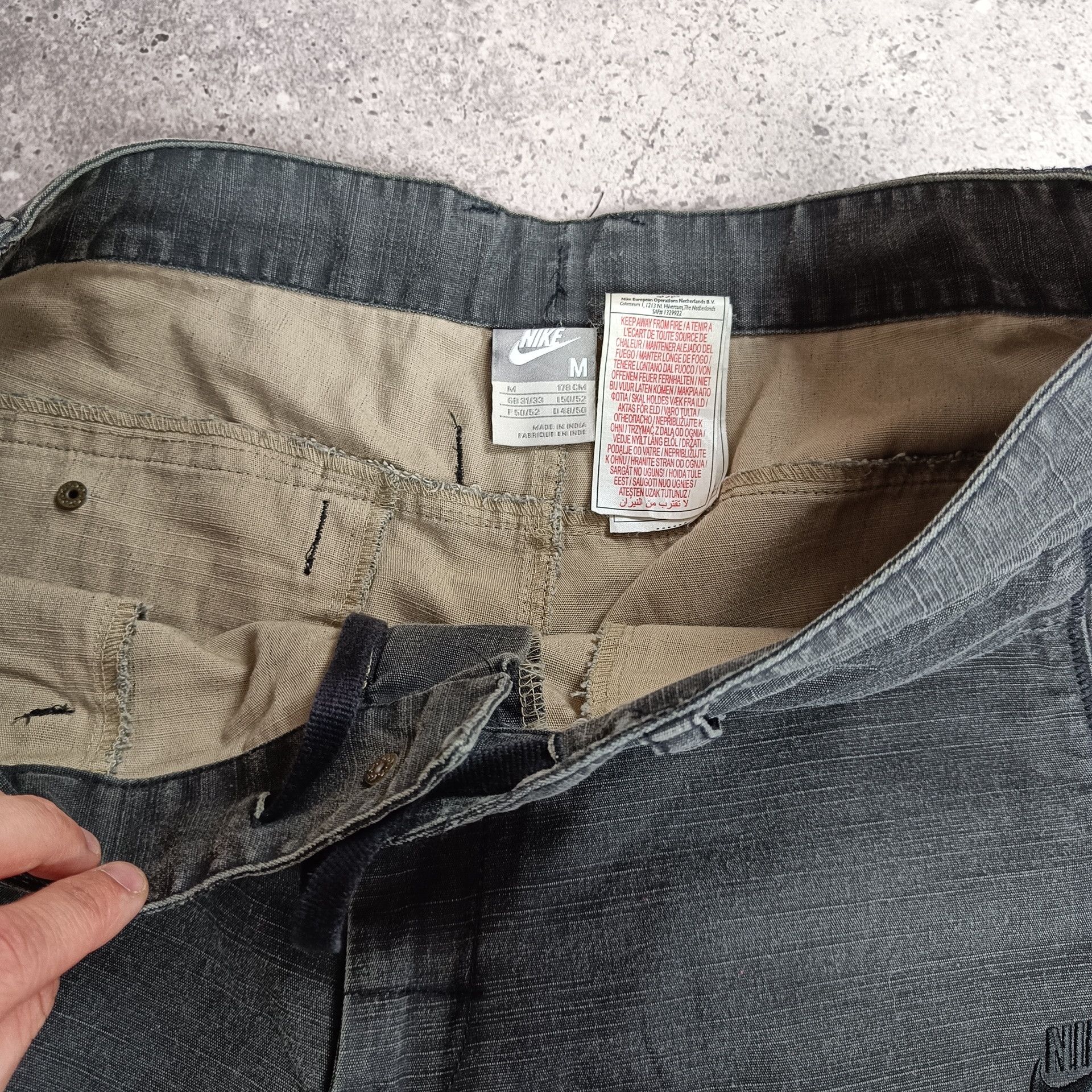 Nike Nike vintage cargo shorts Size US 33 - 5 Thumbnail
