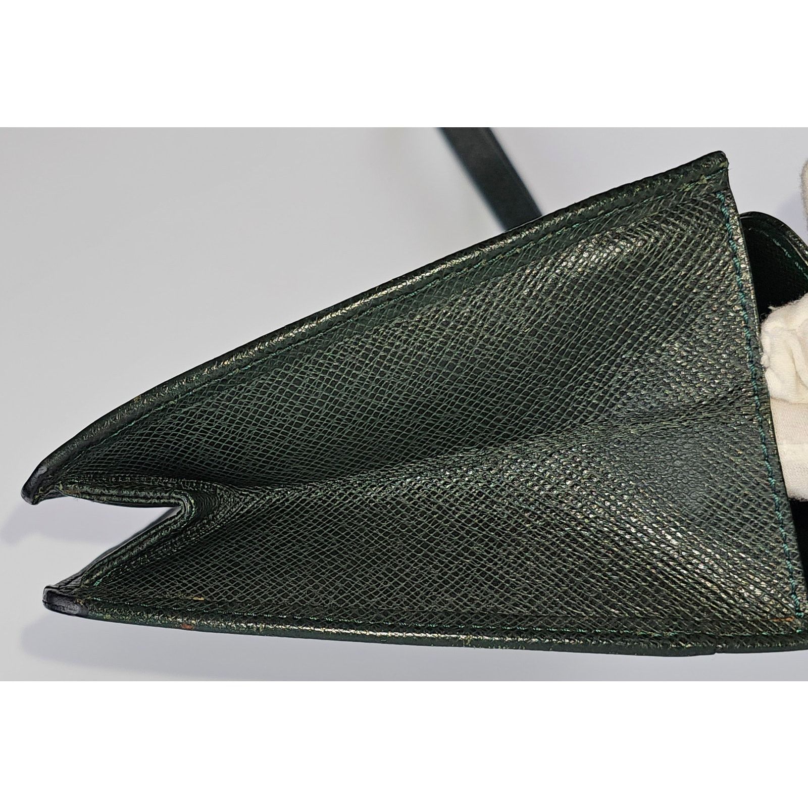 Louis Vuitton LOUIS VUITTON Pochette Clutch Bag Green Taiga Leather Size ONE SIZE - 13 Thumbnail