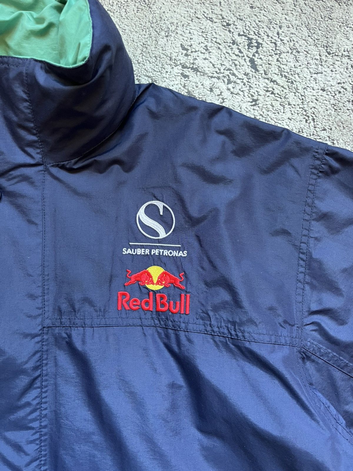 Red Bull Red Bull Sauber Petronas F1 Racing Team Jacket Size M Size US M / EU 48-50 / 2 - 7 Thumbnail
