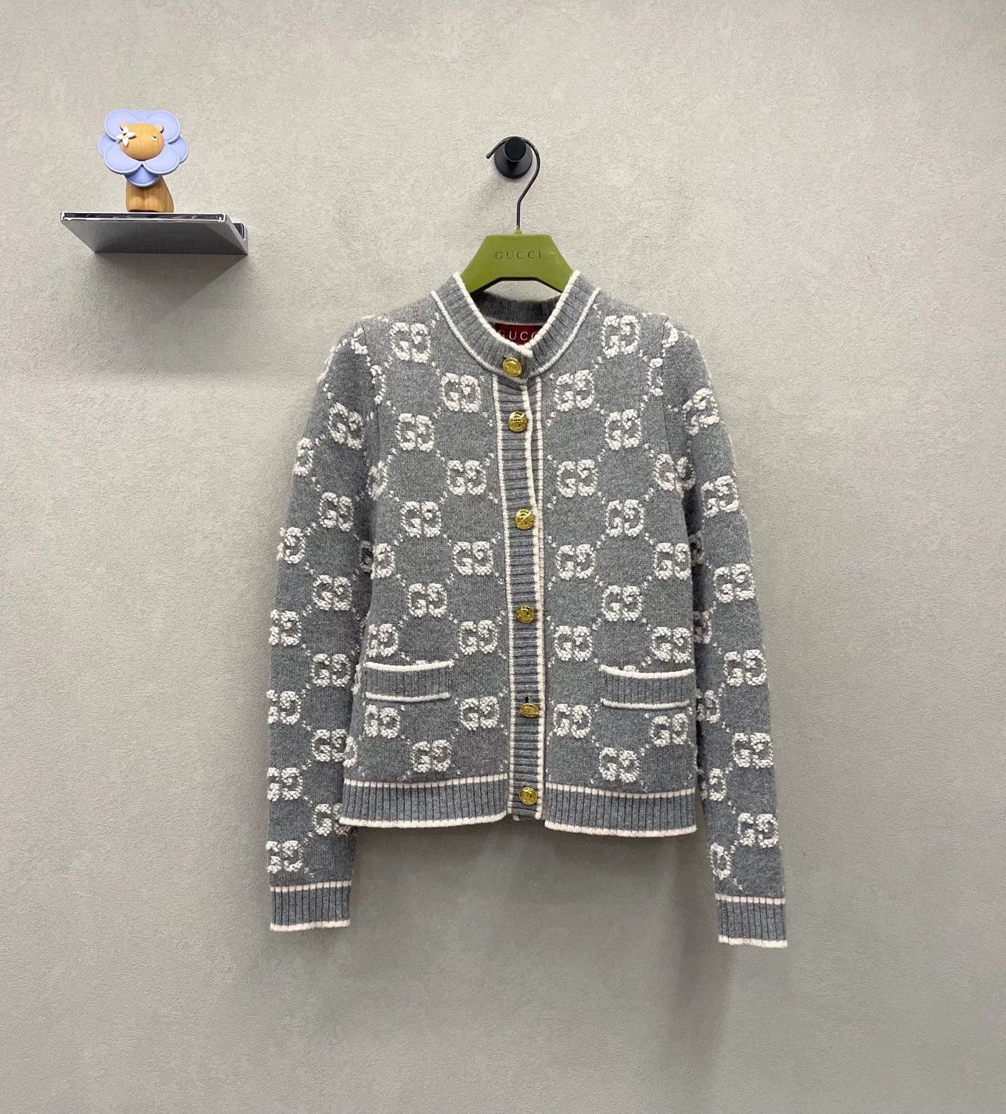 Gucci GUCCI Gray GG Knit Cardigan XS Size US XS / EU 42 / 0 - 1 Thumbnail