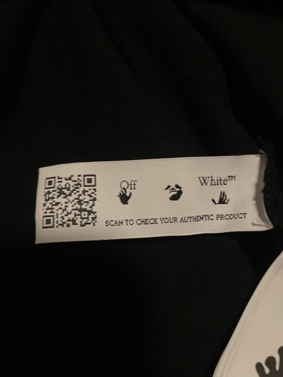 Off-White Off-White All Over Logo Tee Size US XL / EU 56 / 4 - 5 Thumbnail