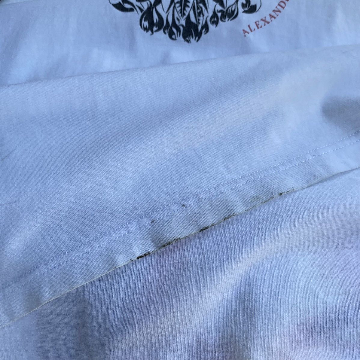 Alexander McQueen Alexander McQueen Skull Shirt British Fashion Designer Size US S / EU 44-46 / 1 - 15 Thumbnail