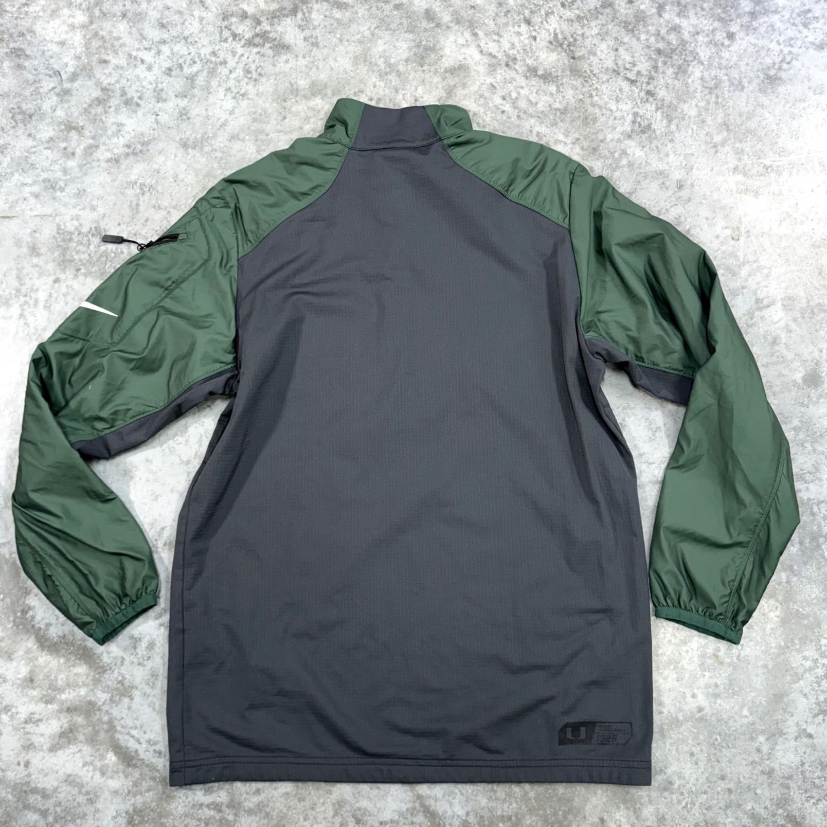 Nike Nike Dri-FIT Pullover Jacket Mens M Windbreaker Black Green 1/4 Zip Zip Pockets Lightweight Moisture Wicking Windproof Logo Size US M / EU 48-50 / 2 - 5 Thumbnail
