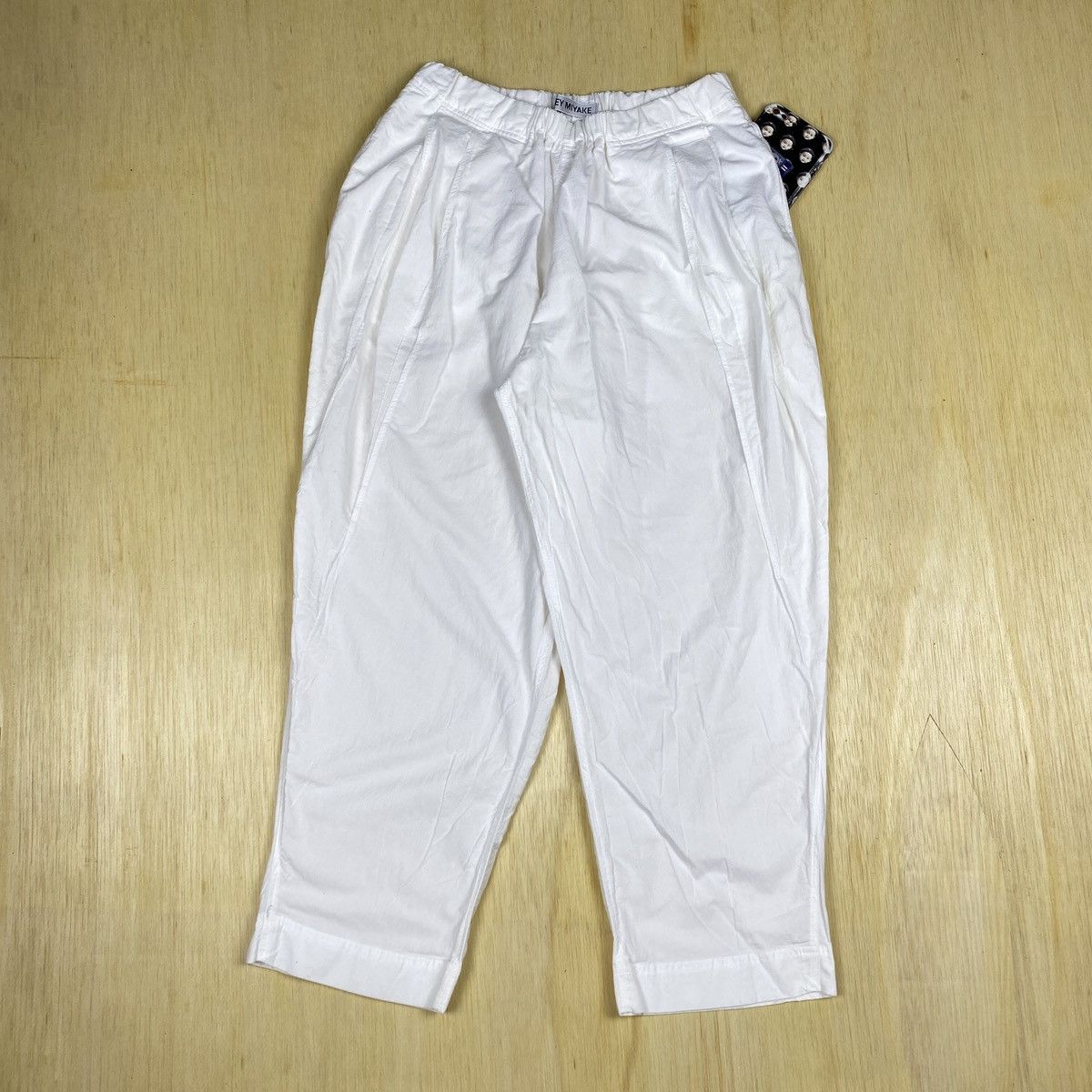 Issey Miyake Issey Miyake Cropped Pant Size US 32 / EU 48 - 1 Thumbnail