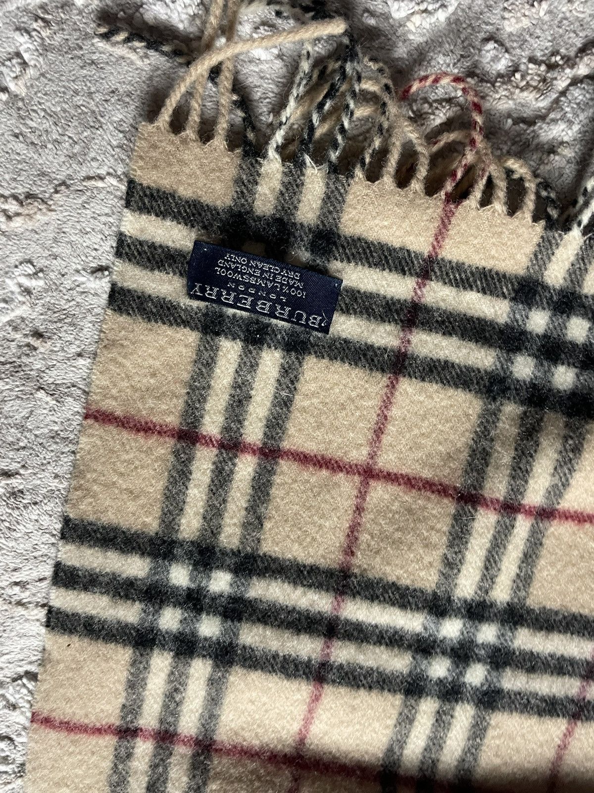 Burberry × Vintage Burberry Lambswool Scarf Made in England 90s Size ONE SIZE - 3 Thumbnail