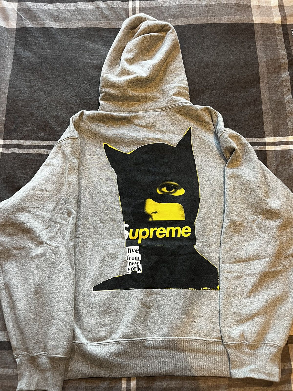 Supreme Supreme Cat Woman Hoodie Size US M / EU 48-50 / 2 - 2 Thumbnail