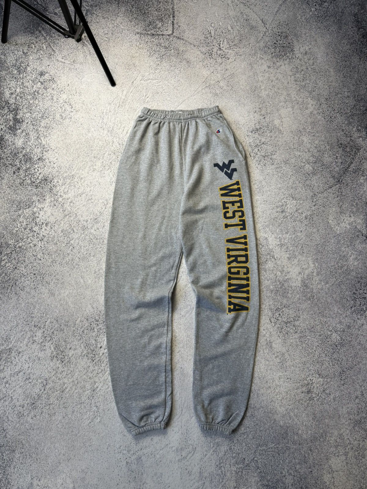 Champion Vintage Champion West Virginia Sweatpants USA Size US 32 / EU 48 - 1 Thumbnail