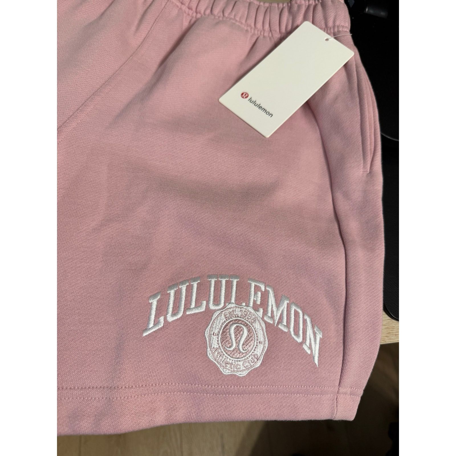 Lululemon $88 New Lululemon Scuba Oversized Mid Rise Short - Pink - S Size 28" / US 6 / IT 42 - 6 Thumbnail