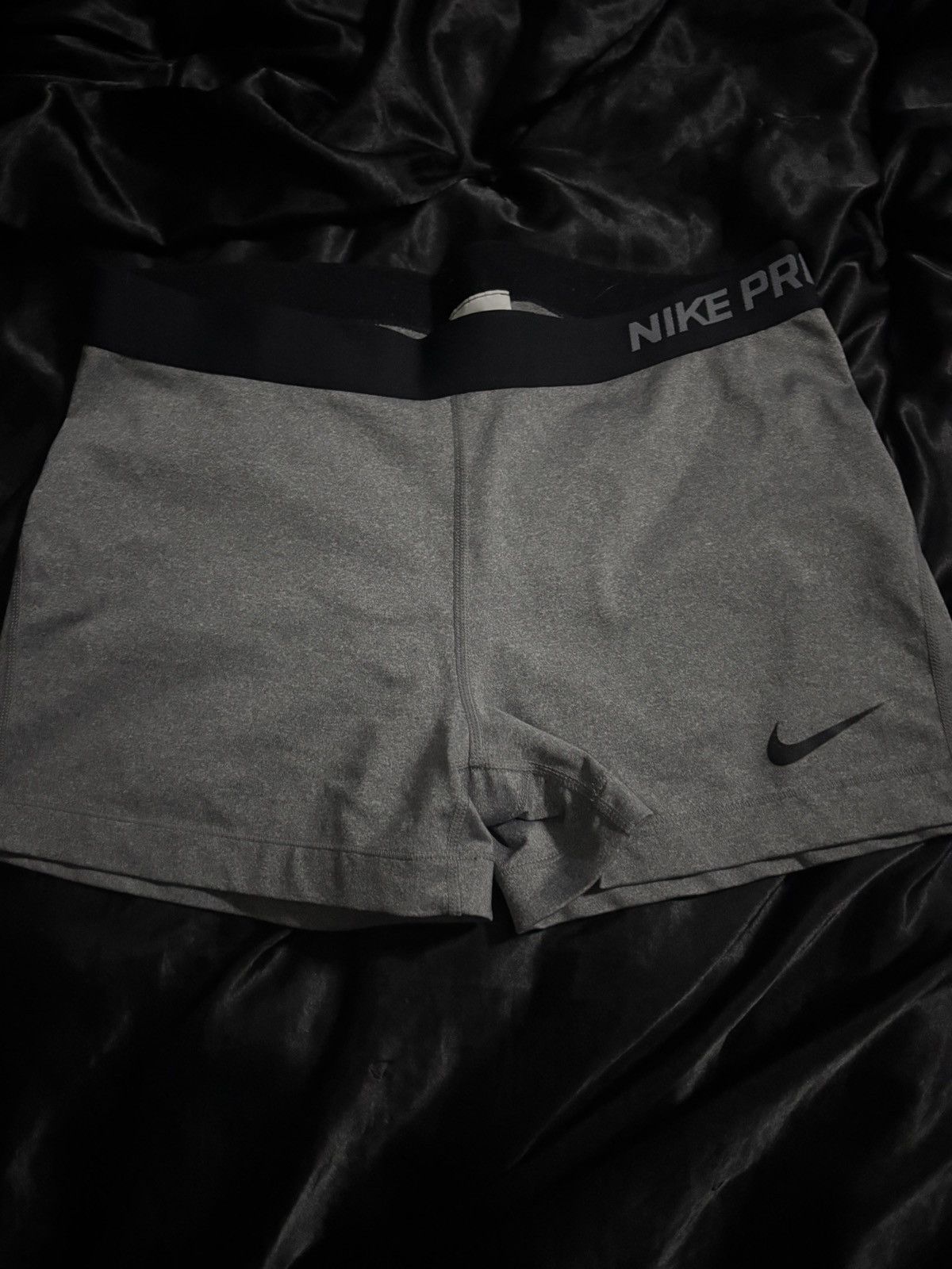 Nike grey nike pros Size 28" / US 6 / IT 42 - 1 Thumbnail