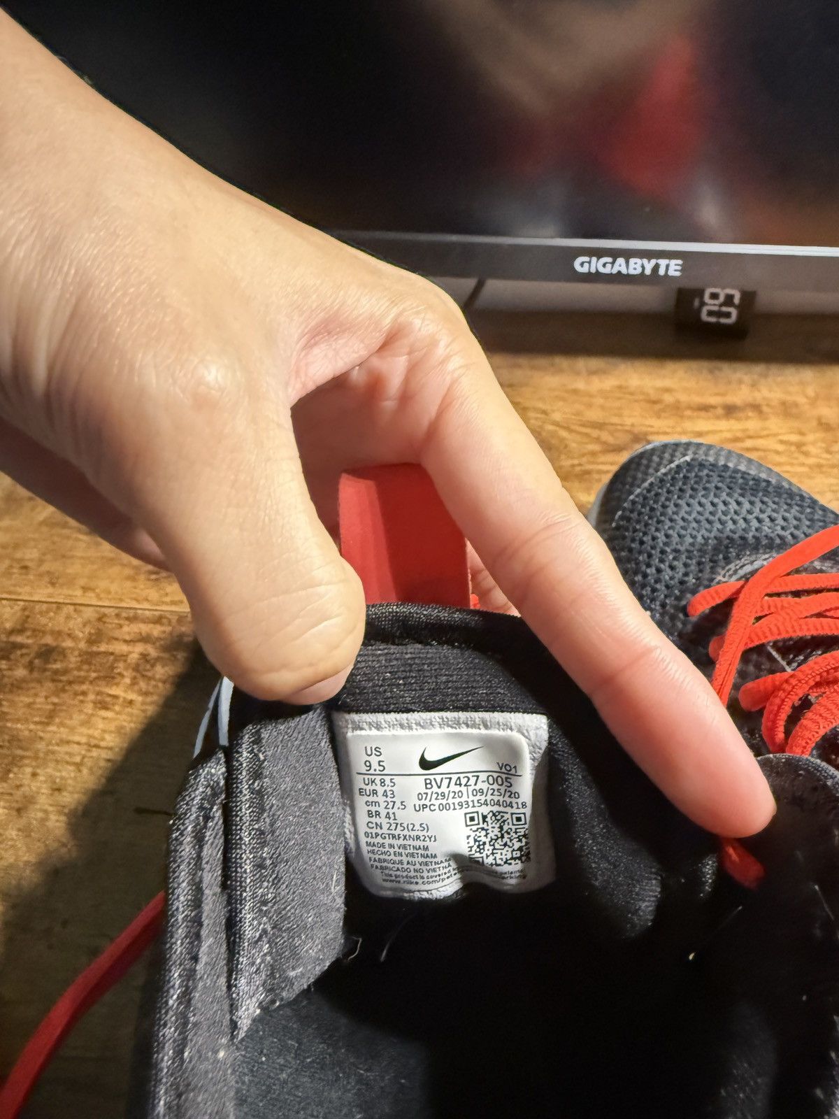 Nike Lebron Witness 4 Red Carpet Size US 9 / EU 42 - 7 Thumbnail