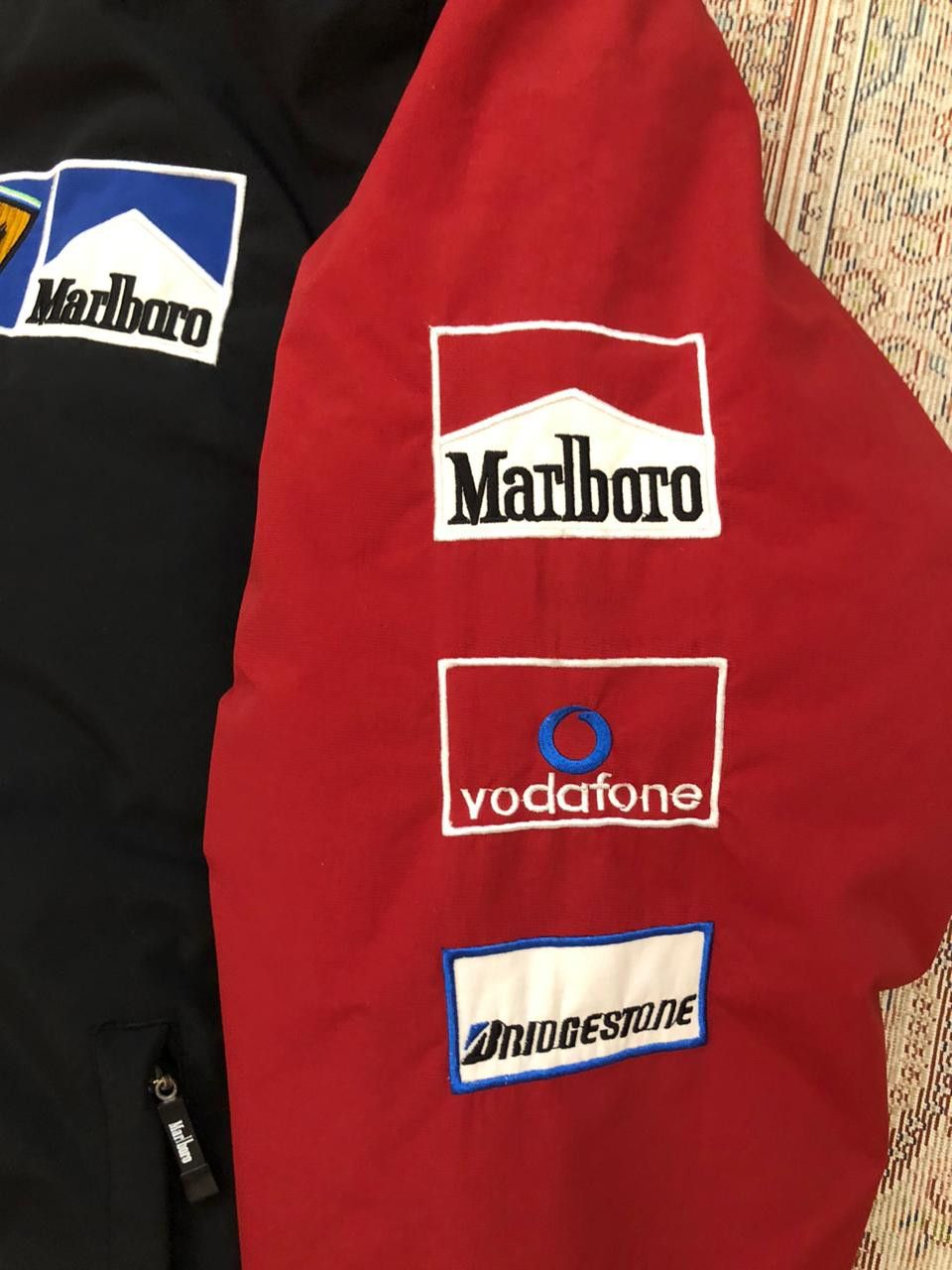 Ferrari FERARRI MARLBORO PUFFER DOWN JACKET VODAFONE V-POWER Size US XXL / EU 58 / 5 - 5 Thumbnail