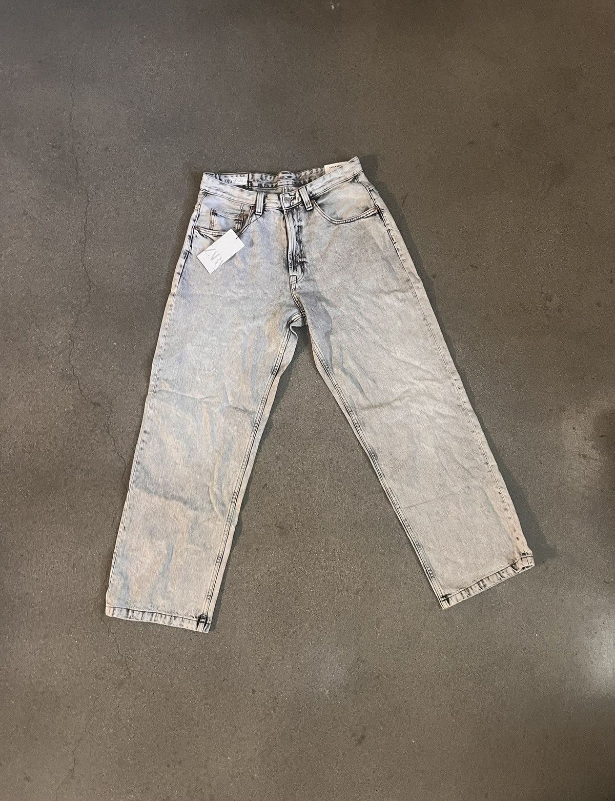 Zara Zara gray extra baggy jeans size 32 Size US 32 / EU 48 - 1 Thumbnail