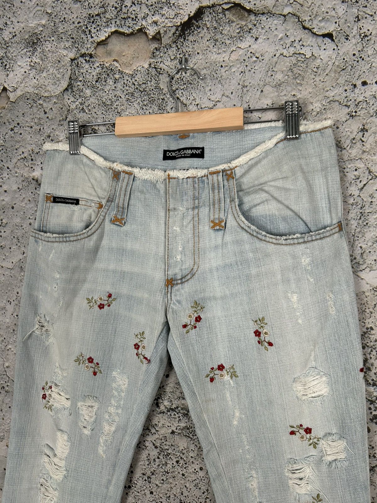 Designer Vintage Dolce & Gabbana Distressed Flowers Denim Avant Garde Size 30" / US 8 / IT 44 - 4 Thumbnail