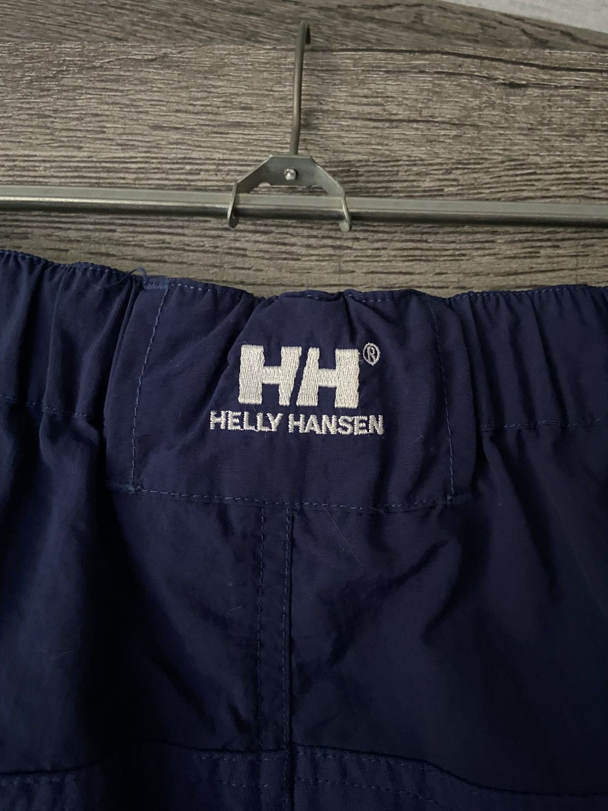 Helly Hansen Helly Hansen vintage shorts big logo Size US 30 / EU 46 - 7 Thumbnail