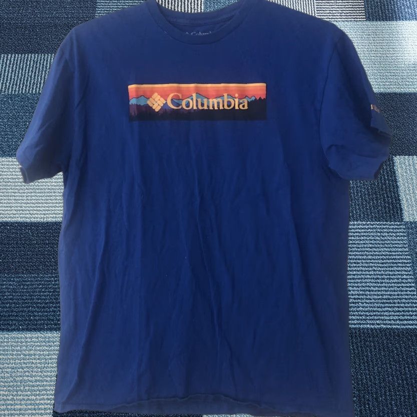 Vintage Columbia Shirt Blue Graphic Logo Cotton Short Sleeve Outdoor Hiking Mens L Shirt Size US L / EU 52-54 / 3 - 1 Thumbnail