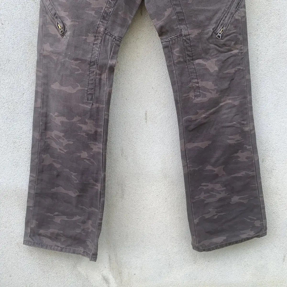 Japanese Brand × Le Grande Bleu (L.G.B.) SUPER NICE PATTERN 🔥FLARES BOOTCUT CAMO JAPANESE 29x32 PANTS Size US 29 - 4 Thumbnail