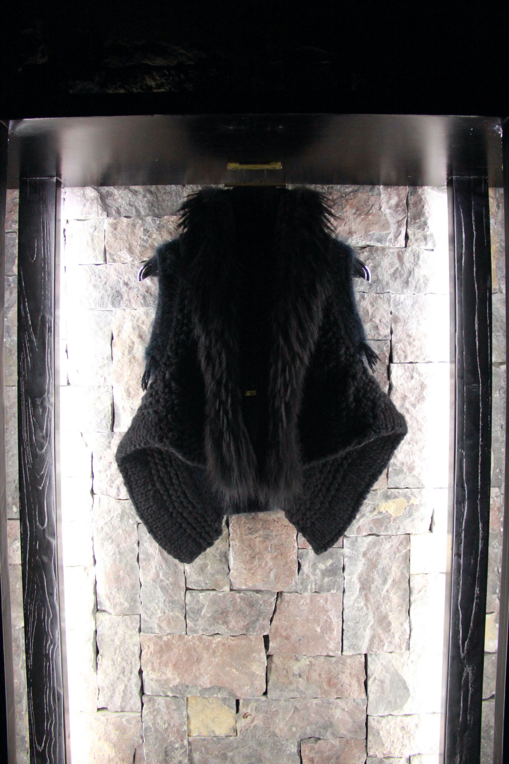 Rick Owens Rick Owens Mink Fur Collar Knitted Vest Size US XXS / EU 40 - 1 Thumbnail