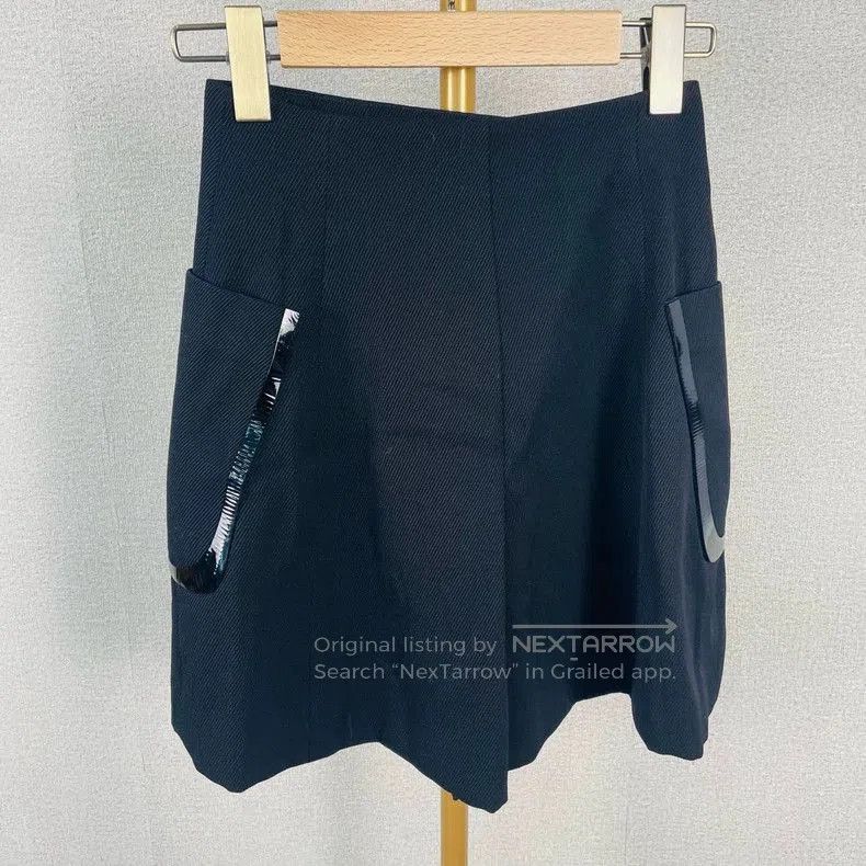Fendi Fendi Black Double-Breasted Skirt. Size US 36 / EU 52 - 2 Thumbnail