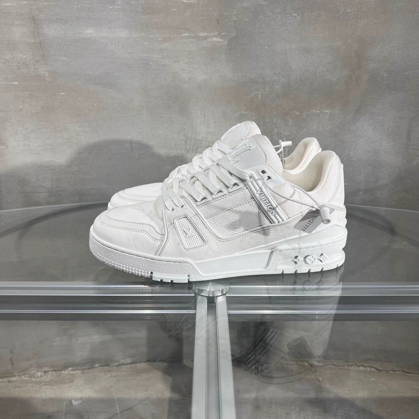 Louis Vuitton LV Trainer White All Over Print UK6/40 New, tried on only Size US 7 / EU 40 - 3 Thumbnail