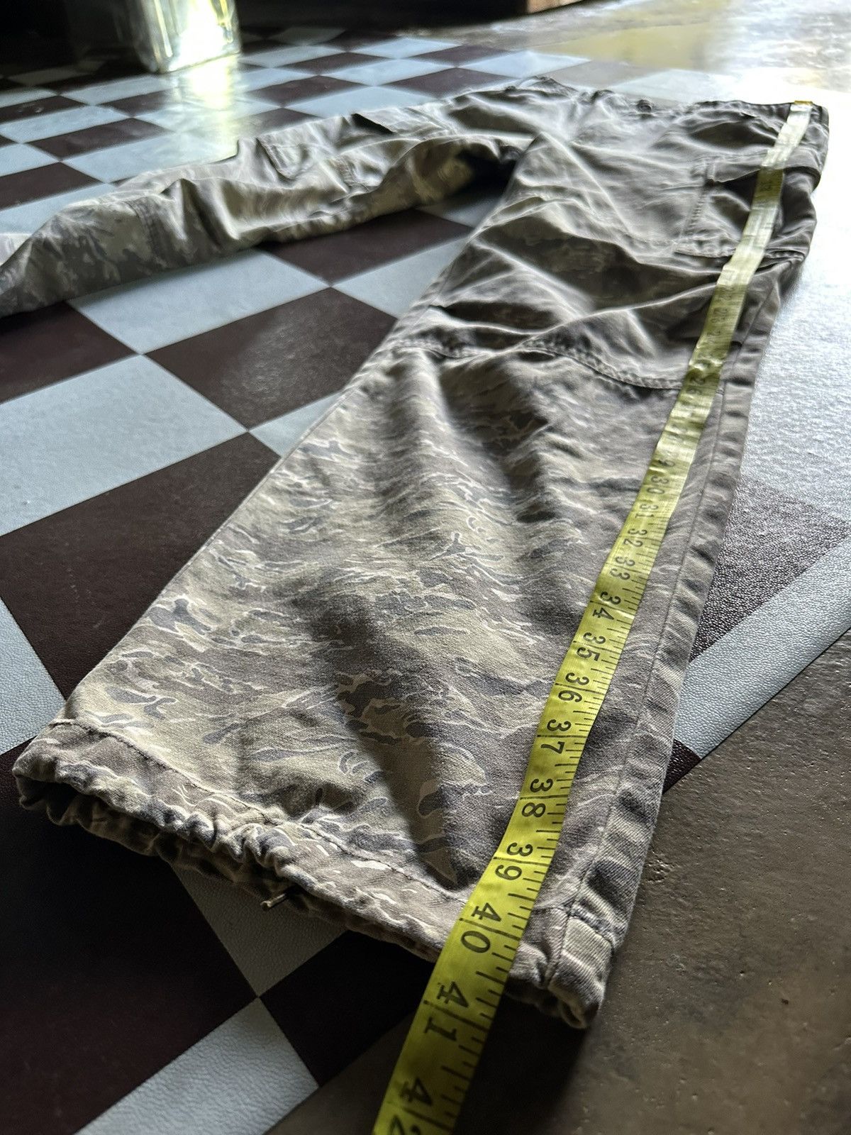 Uniqlo Uniqlo army cargo pants Size US 32 / EU 48 - 11 Thumbnail